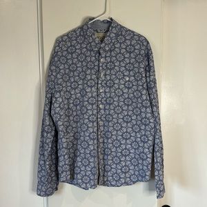 SOLD Roark casual button up
